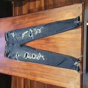 Womens size 0- high rise, distressed, American Eagle Jeggings.